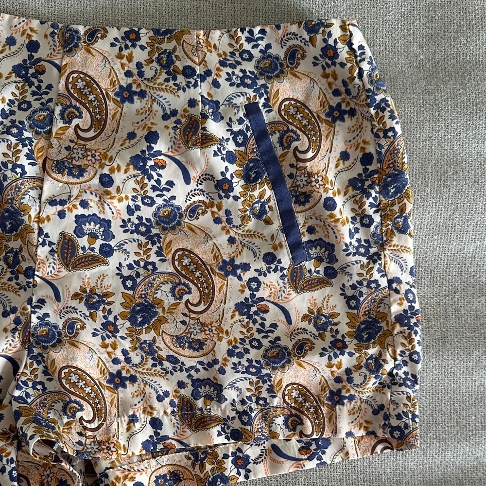 Paisley Print Women Shorts - Picture 5 of 7